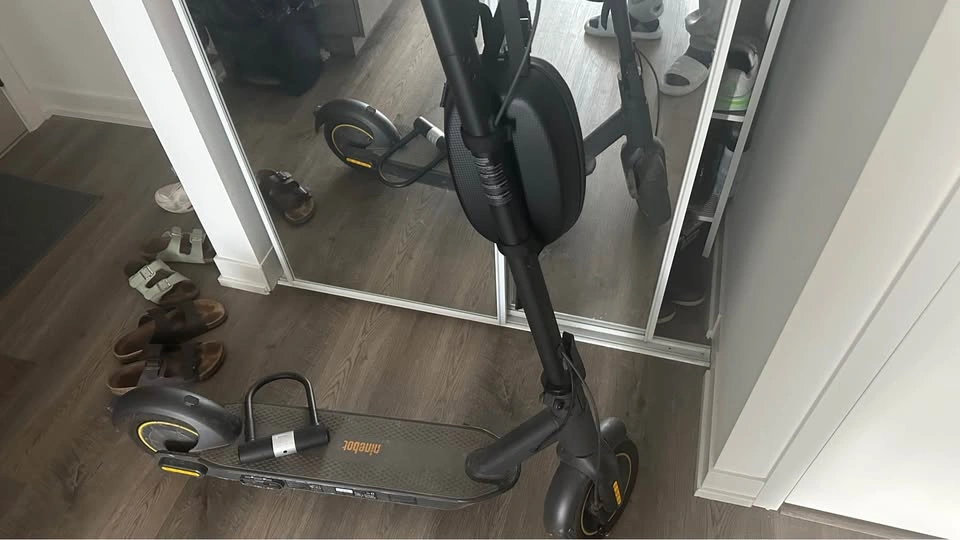 Ninebot KickScooter G30P Electric Scooter - photo 5