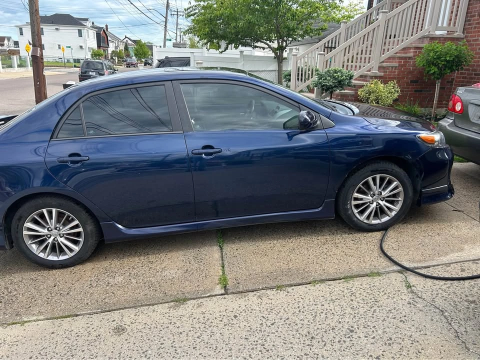 2013 Toyota Corolla S Special Edition Sedan 4D - photo 3