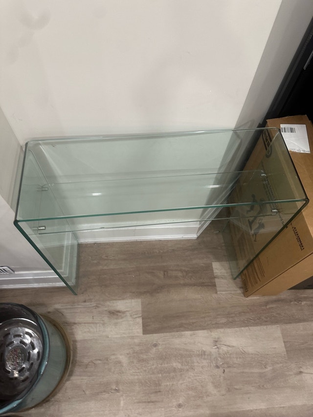 glass console - photo 2