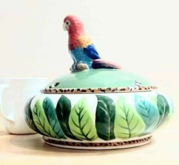 Lynn Chase Jungle Jubilee Macau Parrot image indicator(5)