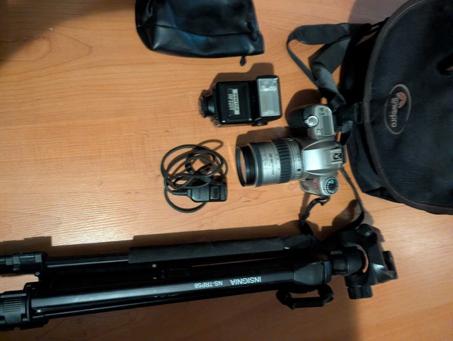Pentax MZ-7 Camera bundle