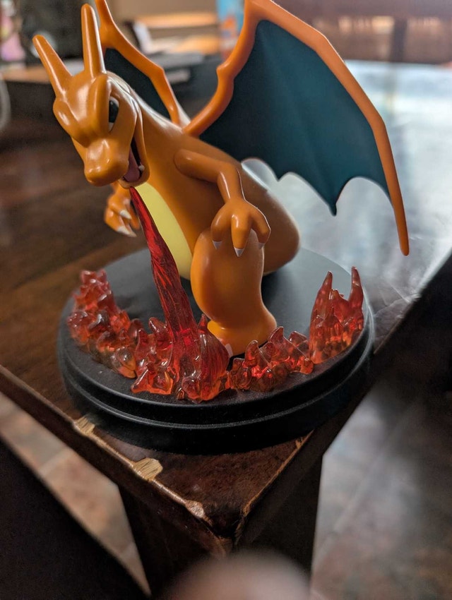 Charizard figure - photo 2