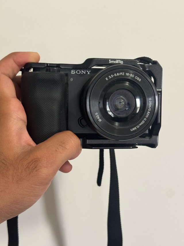 Sony ZV-E10 4K Mirrorless Camera (Complete Kit w/ Extra Battery) - photo 4