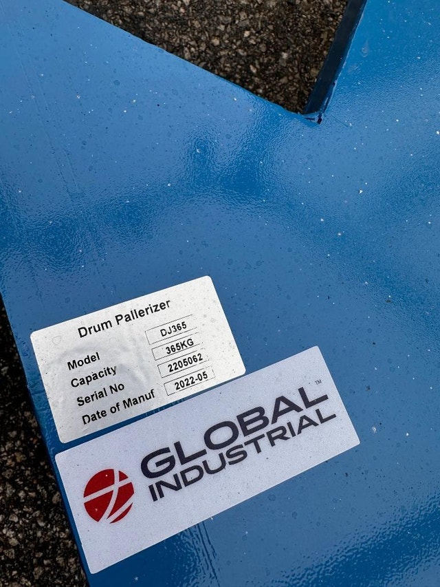 New Global Industrial Portable Drum Lifter, Palletizer 800lbs - photo 5