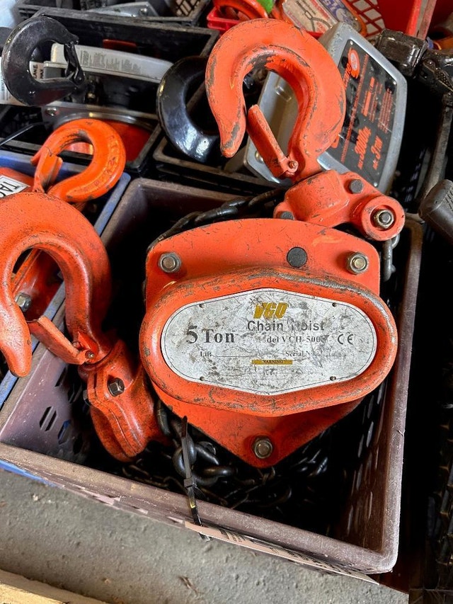 Used heavy duty chain hoist, lever hoist