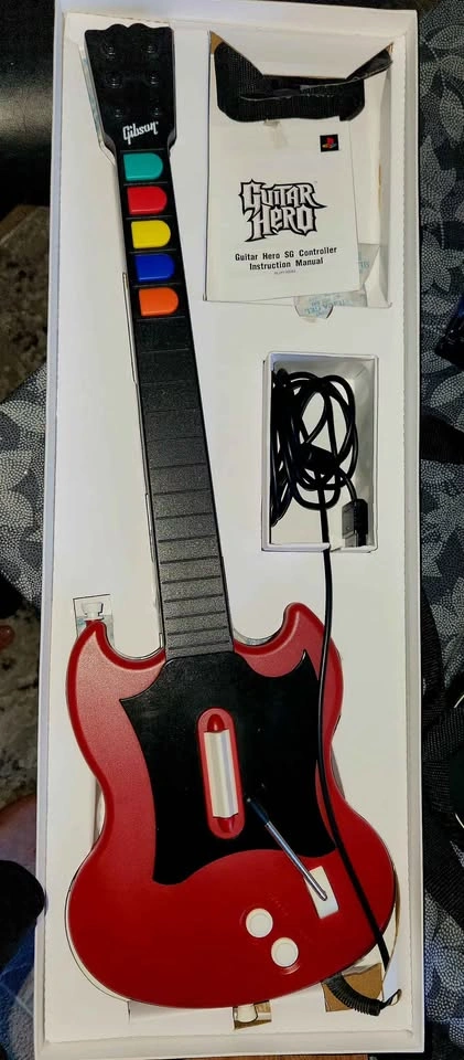 Guitar Hero Bundle! X2 - 2pc sets - photo 3