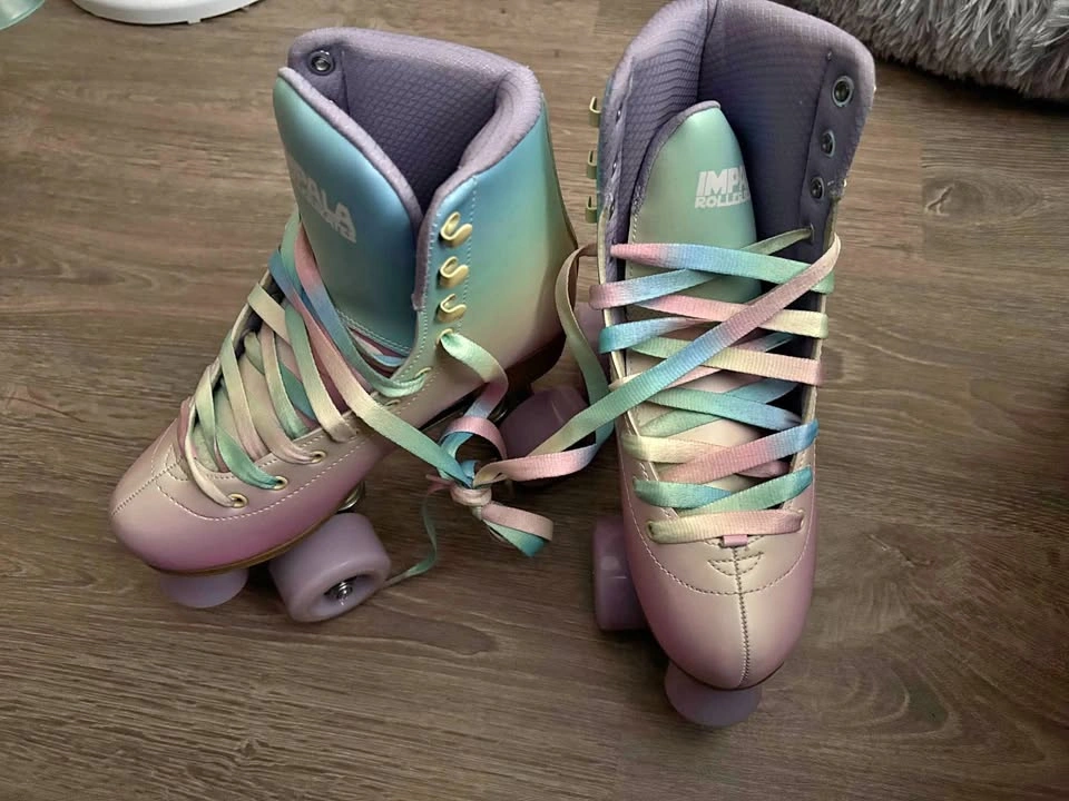 IMPALA Pastel Rollerskates - Womens Size 6 Like New
