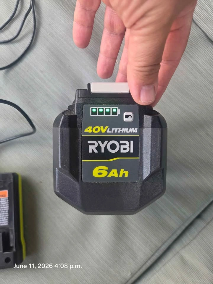 Ryobi 40V Lithium Battery + charger - photo 4