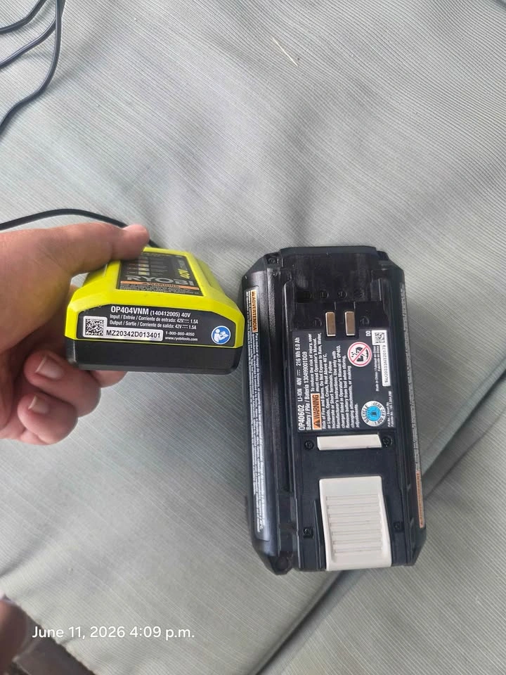 Ryobi 40V Lithium Battery + charger - photo 5