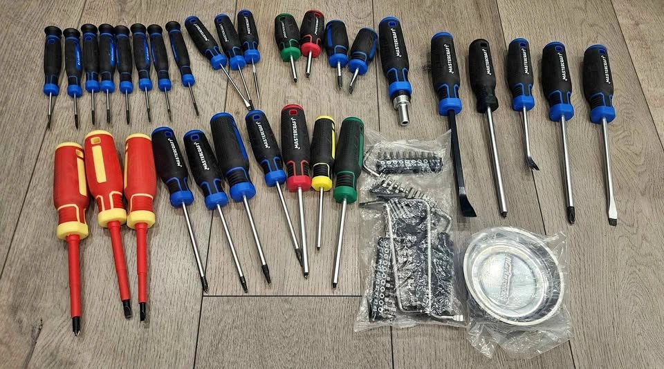 Mastercraft Screwdriver Set & Tool Kit