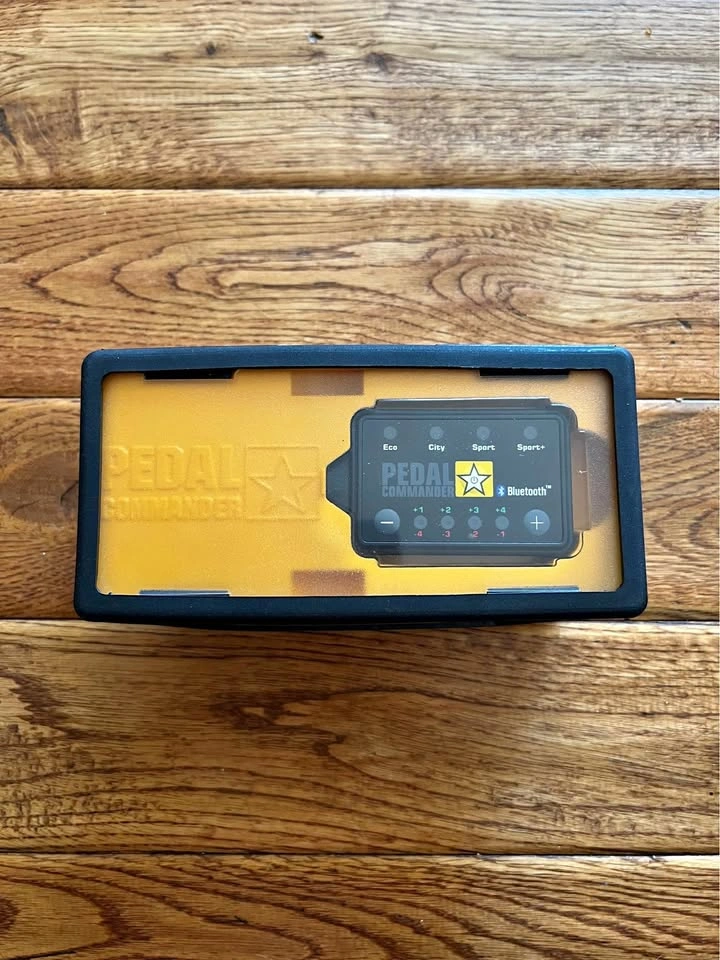Pedal Commander PC38