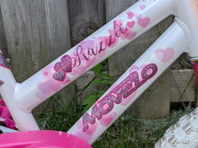 Girl's first bike, training wheels, handlebar, basket, pink seat - photo 5