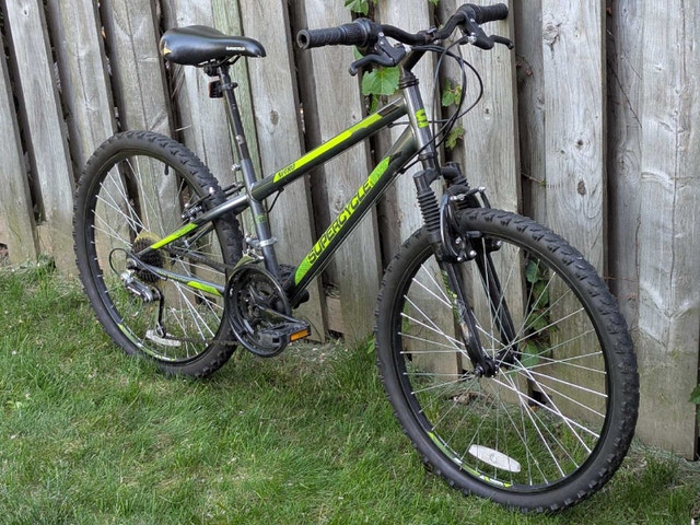 24" wheels, Nitro Supercycle 18 speed, size small - photo 2