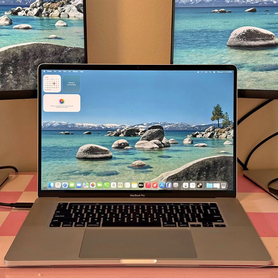 Apple MacBook Pro (2019) - 16" i9 64GB/512GB - Silver