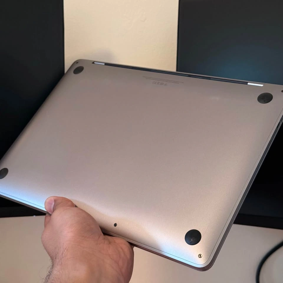 Apple Macbook Pro (2020) - M1 8/256 GB - Space Grey - 13" - photo 4