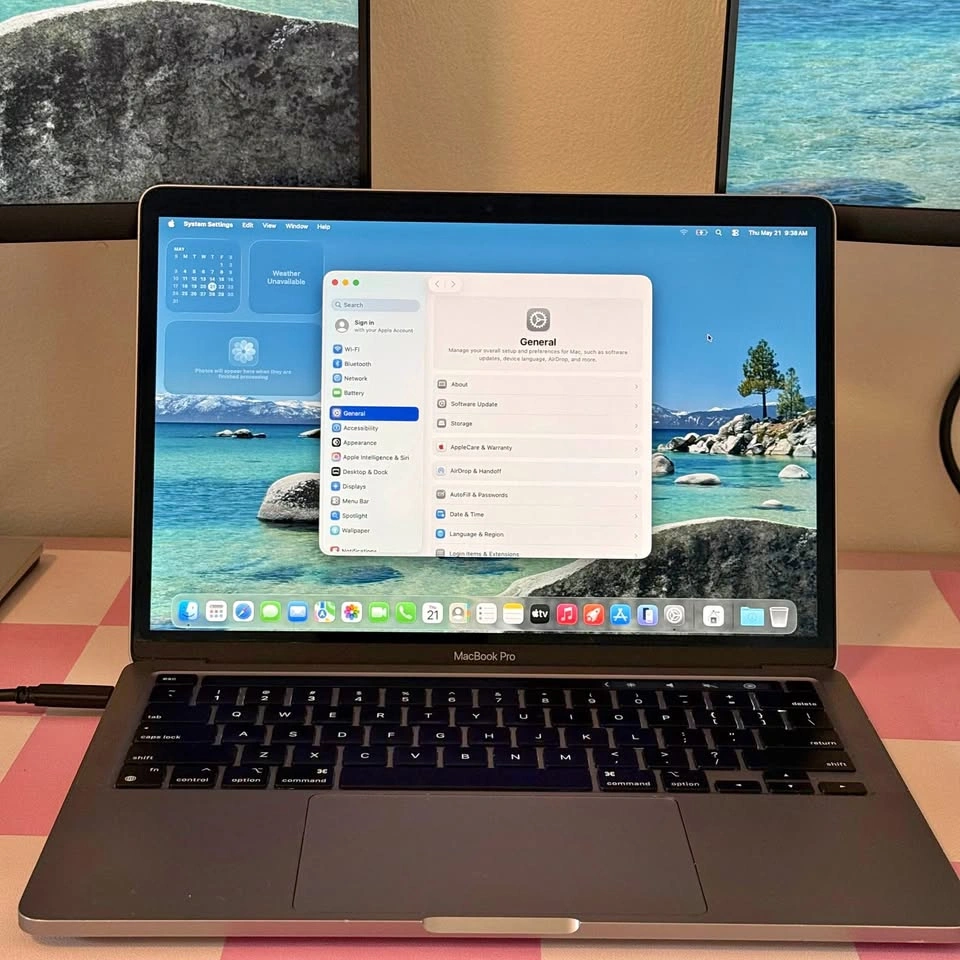Apple MacBook Pro (2020) - 13 inch - M1 8/256 GB - Space Grey
