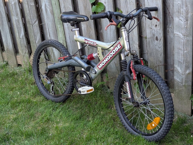 20" wheels, Mongoose full-suspension, youth bike - photo 2