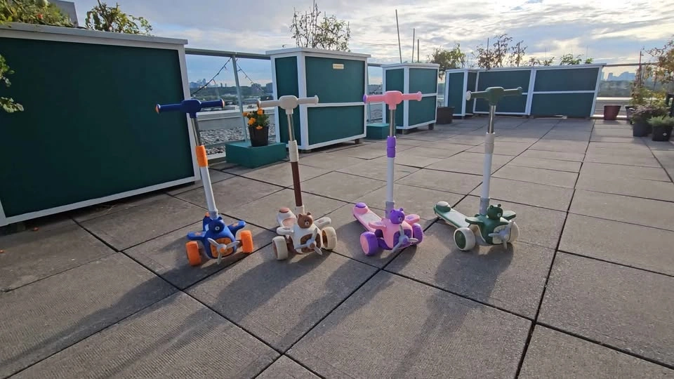 3 in 1 Kids Foldable Scooter LED wheels and platform - photo 5