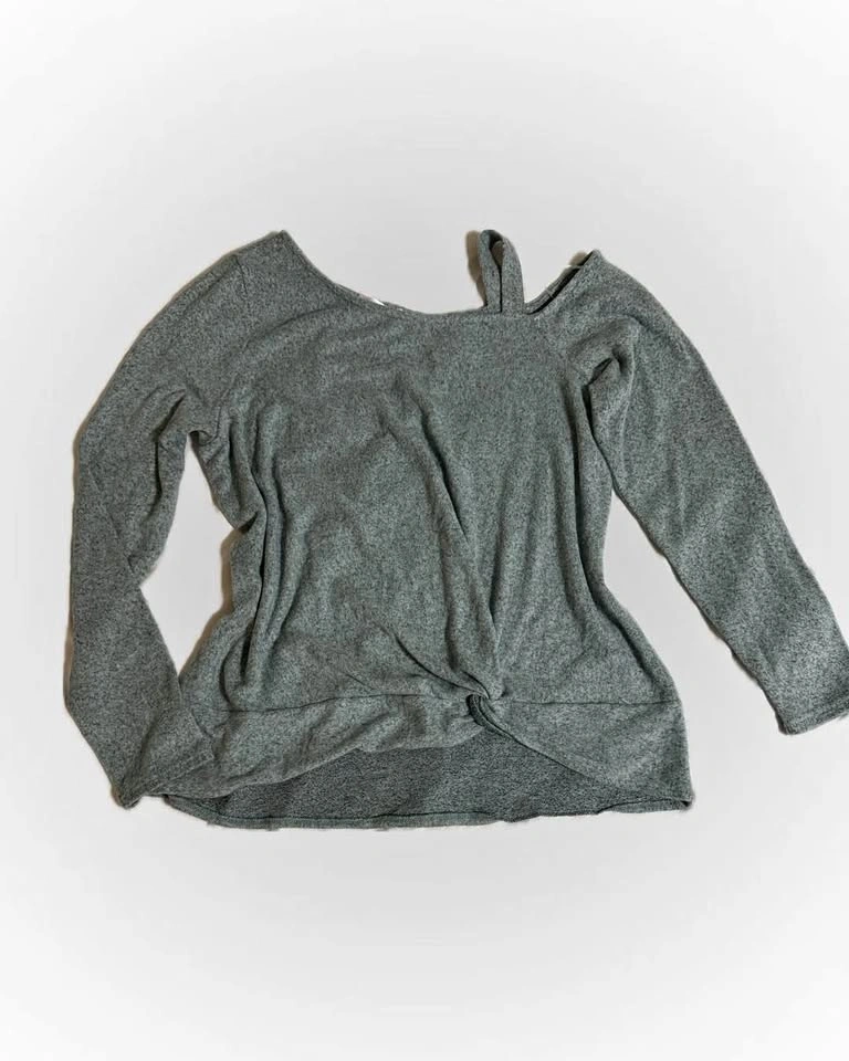 BNWT Ricki’s Sweater
