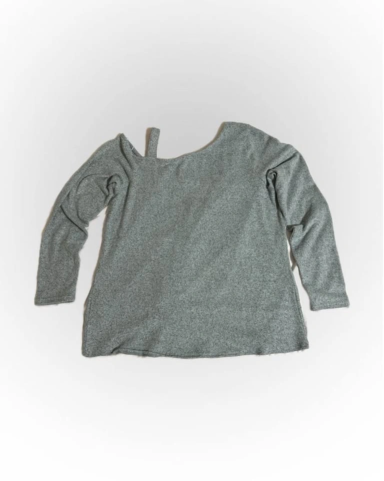 BNWT Ricki’s Sweater - photo 2