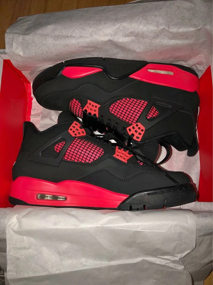Jordan 4 red thunders