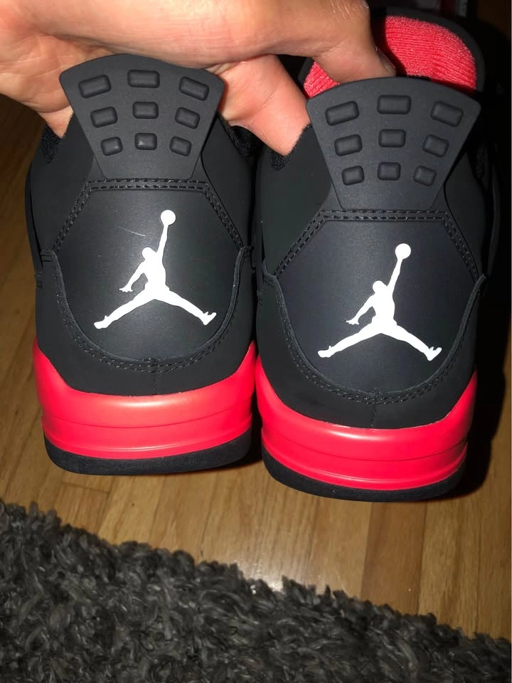 Jordan 4 red thunders - photo 3