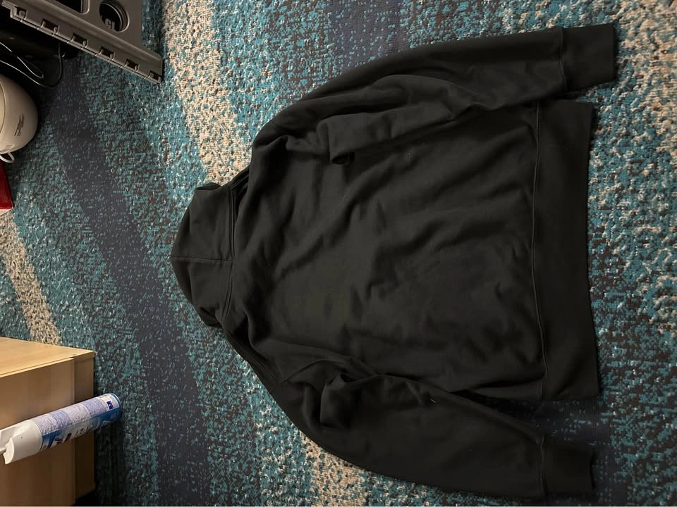 Uniqlo Hoodie - photo 2