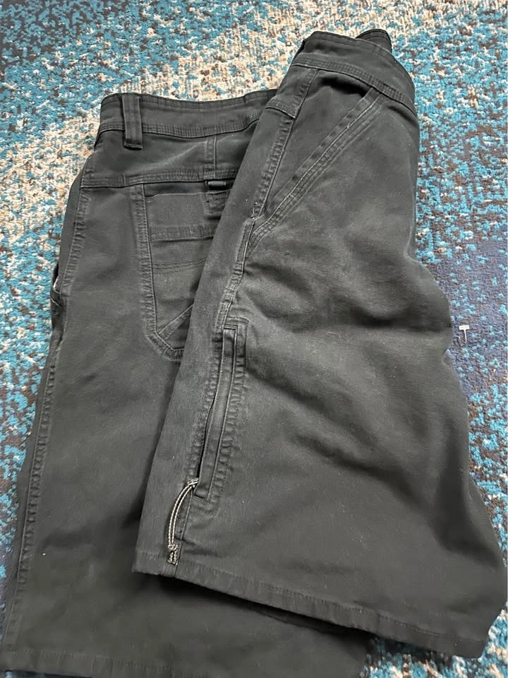 Caterpillar (CAT) Men's Work Shorts – Size 38 - photo 2