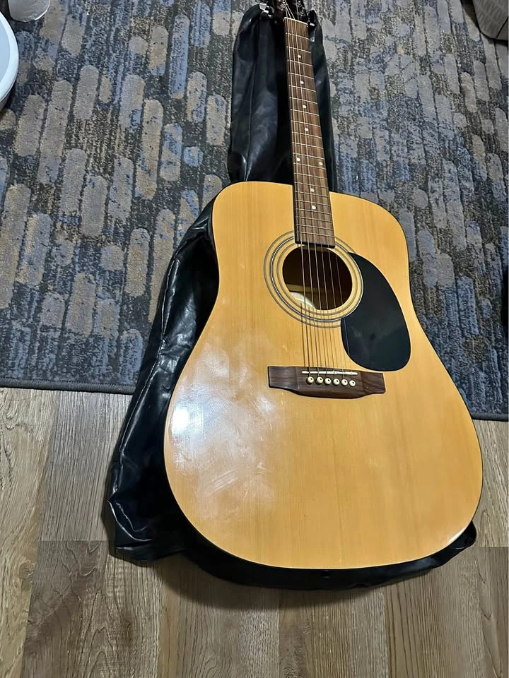 Fender Acoustic Guitar