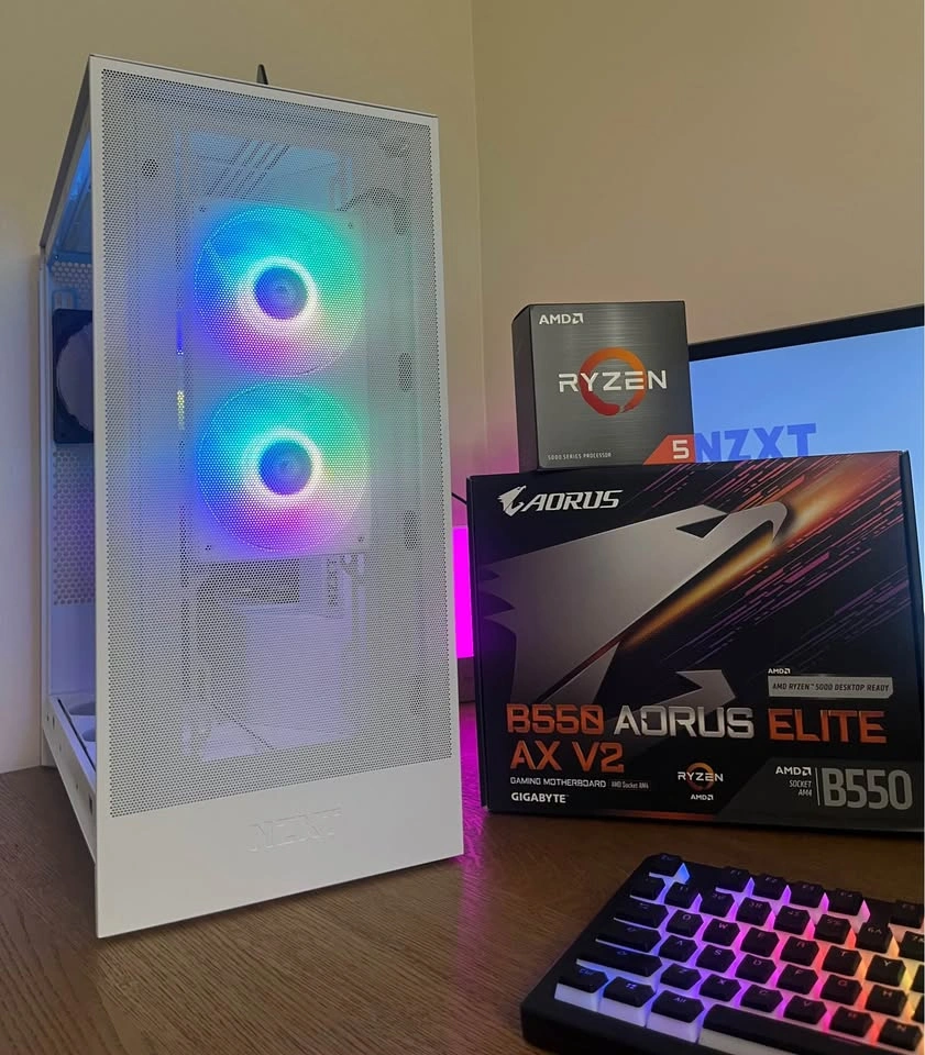 Custom-Built NZXT (White) Gaming PC 👾
