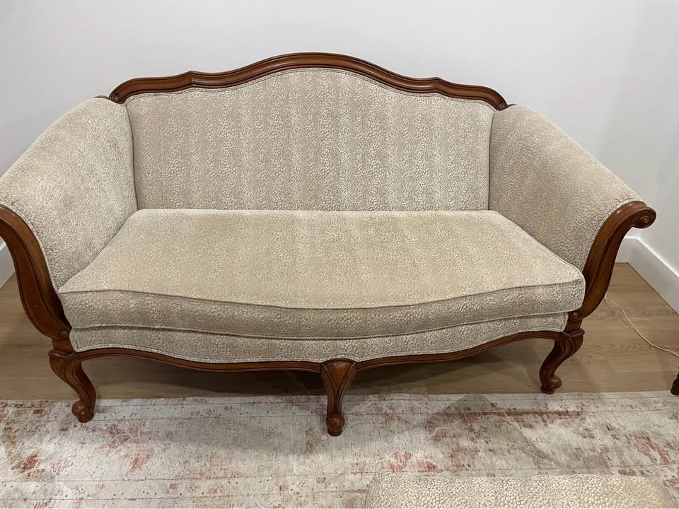 Ethan Allen French Provincial Style Sofa - photo 2