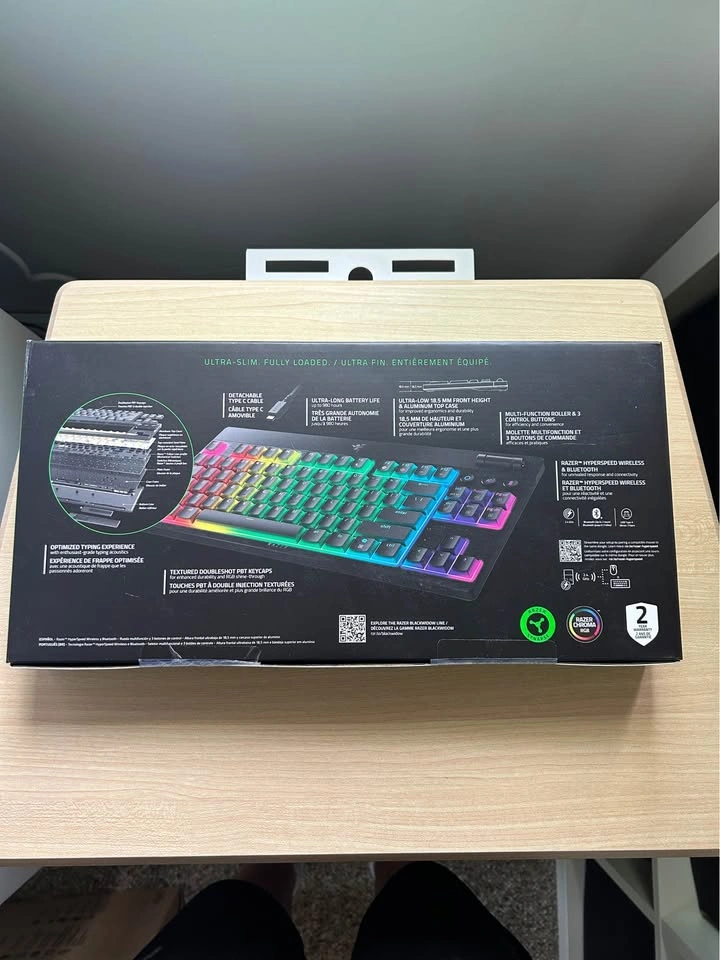 Razer BlackWidow V4 Low-Profile Tenkeyless HyperSpeed - photo 3