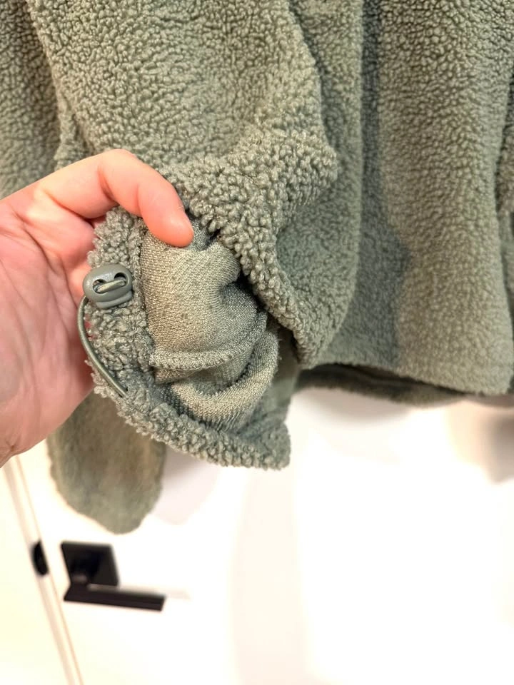 H&M Teddy Sweatshirt - photo 3