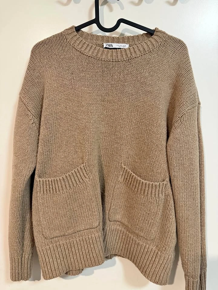 Zara Knit Sweater - Online Garage Sale