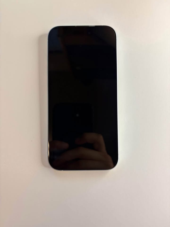 iPhone 15 128gb Blue Unlocked 86% - photo 2