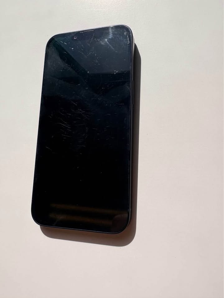 iPhone 14 128gb Navy Unlocked 90% - photo 4