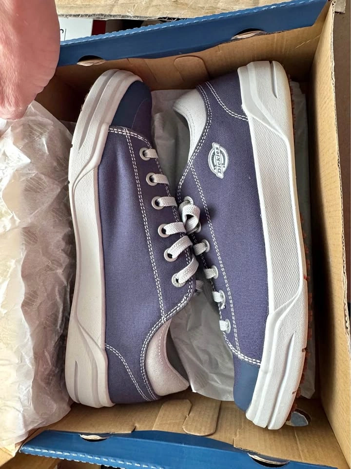 Men’s Dickies shoes size 11