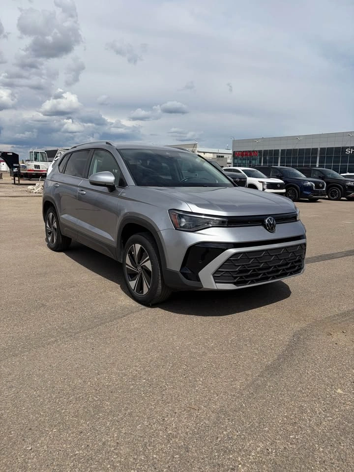 2025 Volkswagen Taos - photo 4