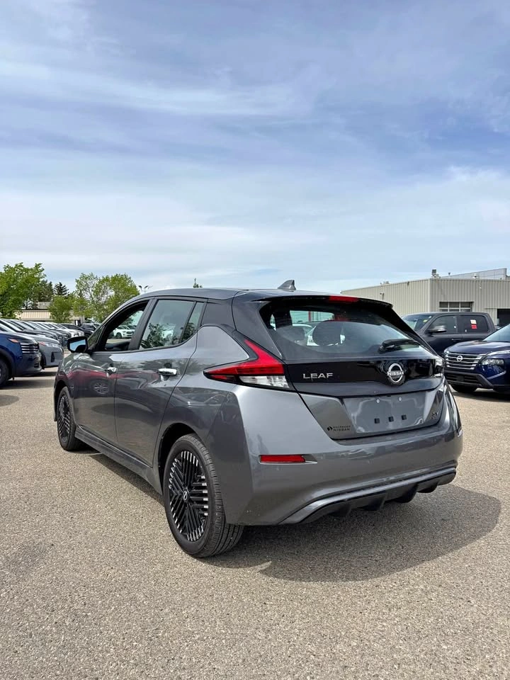 2024 Nissan LEAF