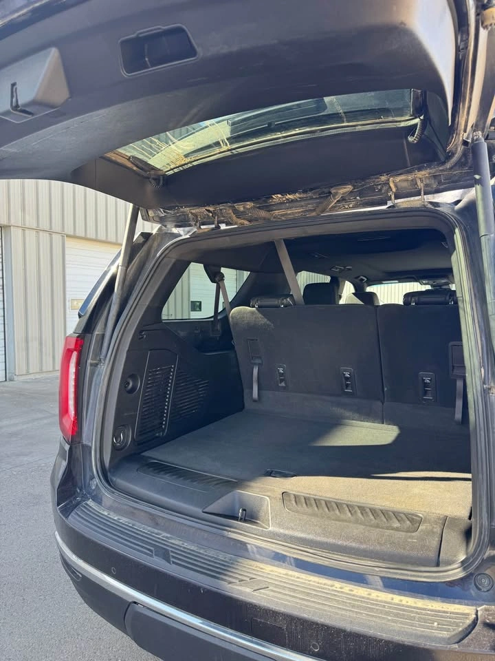 2023 GMC Yukon XL - photo 4
