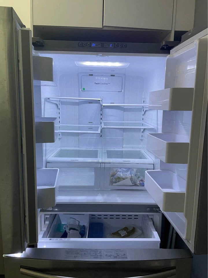 Samsung RF26HFENDSR Fridge $150 obo(READ DESCRIPTION) - photo 4