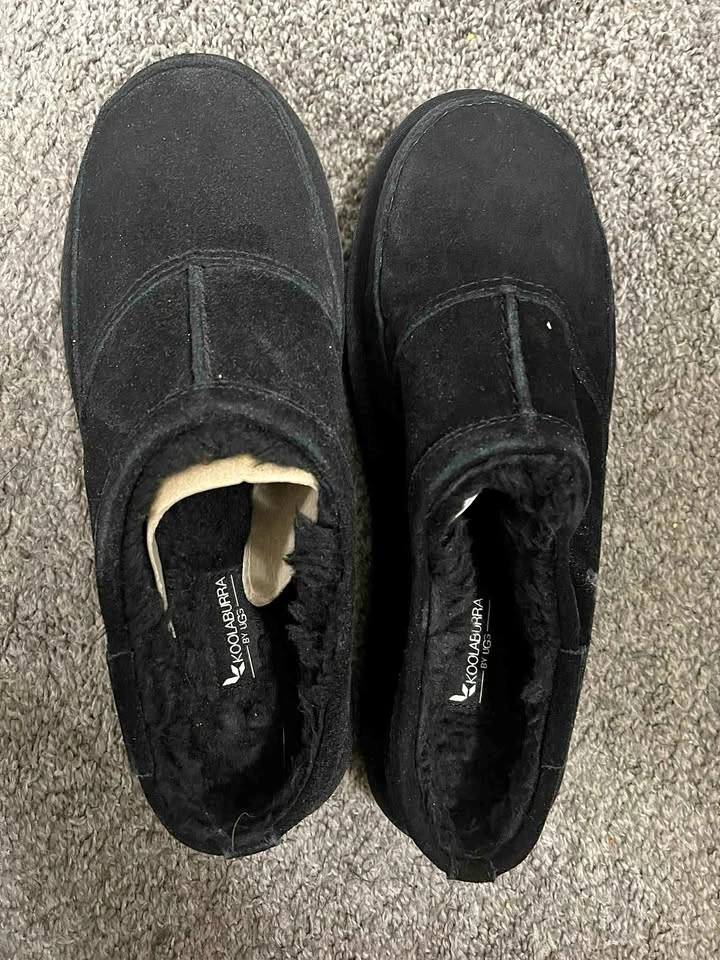 Koolaburra by UGG Black Boots – Size 10 US