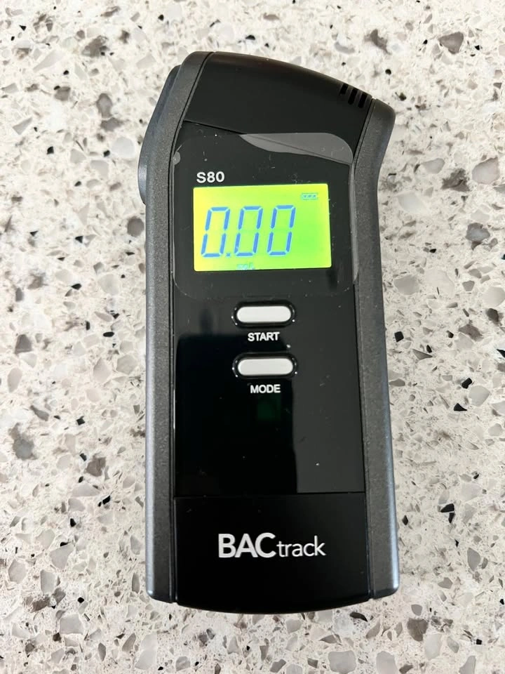 BACtrack S80 Breathalyzer - photo 2