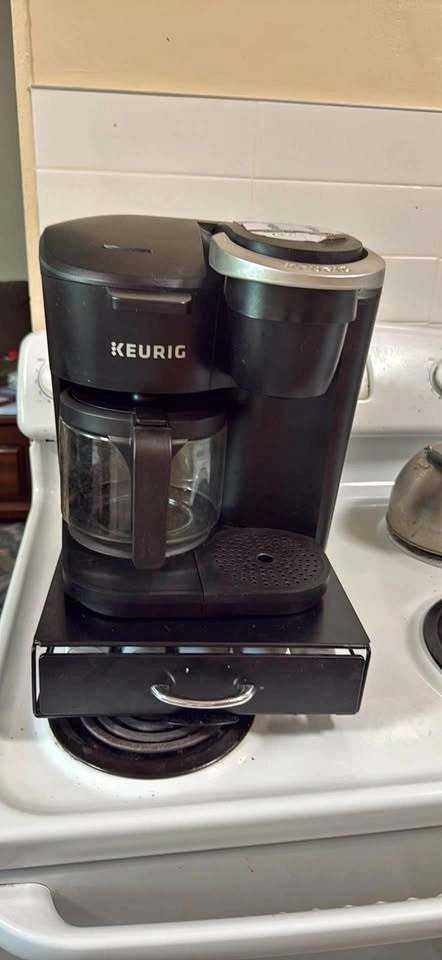 Keurig Coffee Maker and coffee pod holder