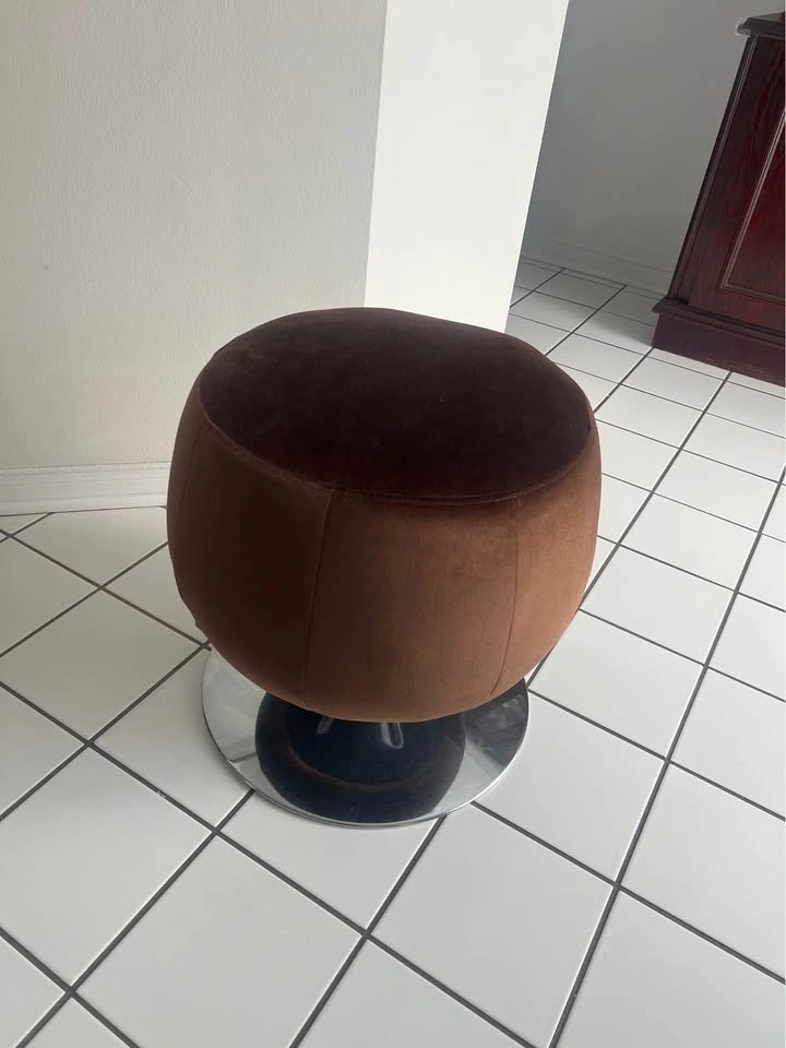Modern Round Velvet Ottoman - photo 2