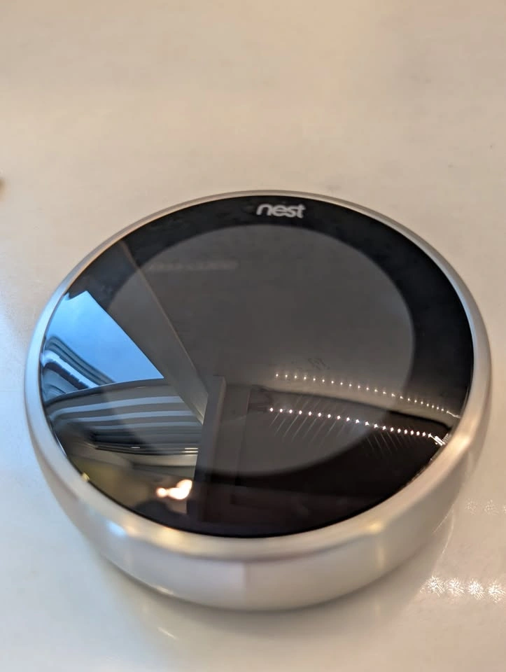Nest Learning Thermostat - photo 5