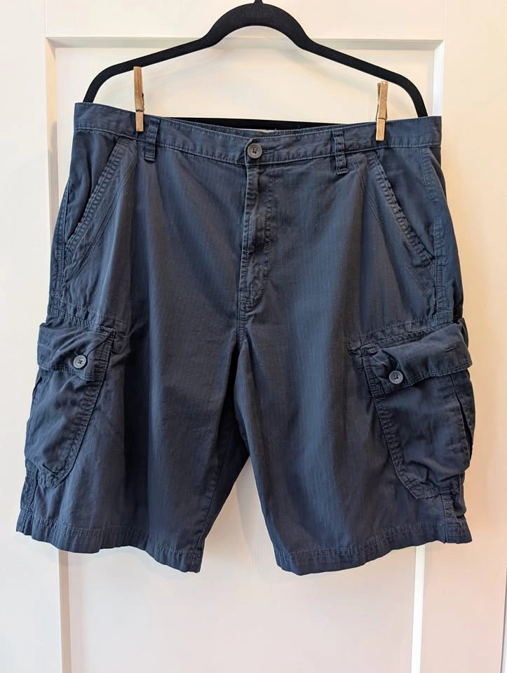 Calvin Klein Men's Cargo Shorts - Navy Blue - Size 36