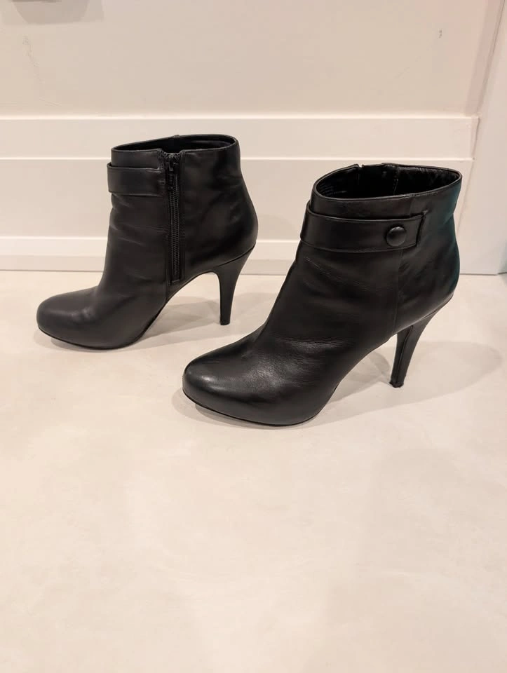 Nine West Gowithito Women's Black Leather High Heeled Boots 7.5M - photo 3