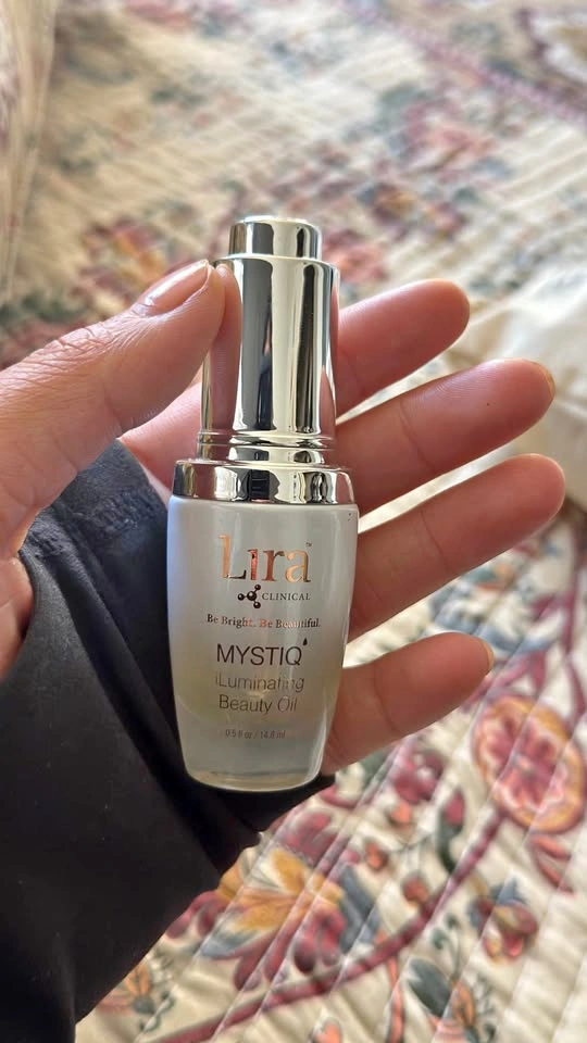Lira Mystiq Illuminating Beauty Oil