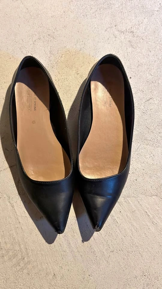 Ballet flats